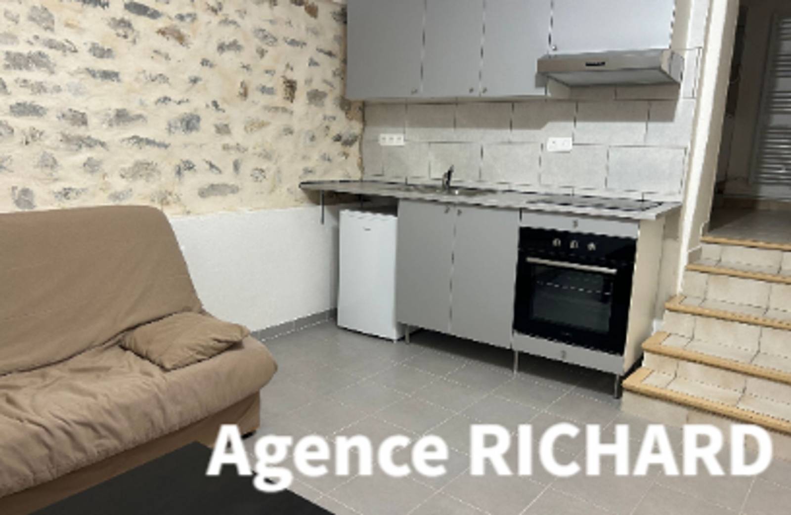 A louer Ollioules centre superbe T2 meublé Ollioules  