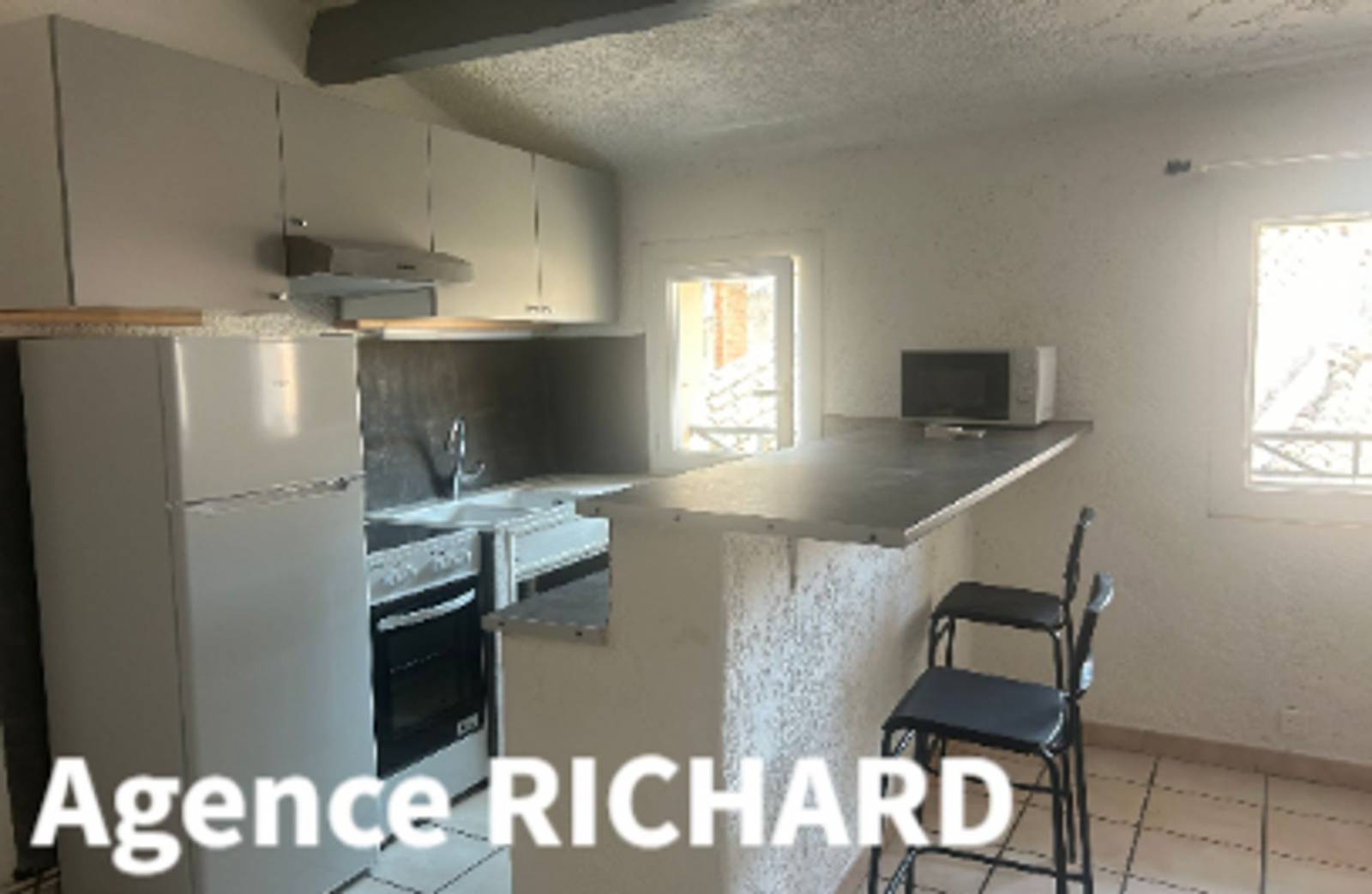 Location appartement T2 meublé en duplex à Ollioules  