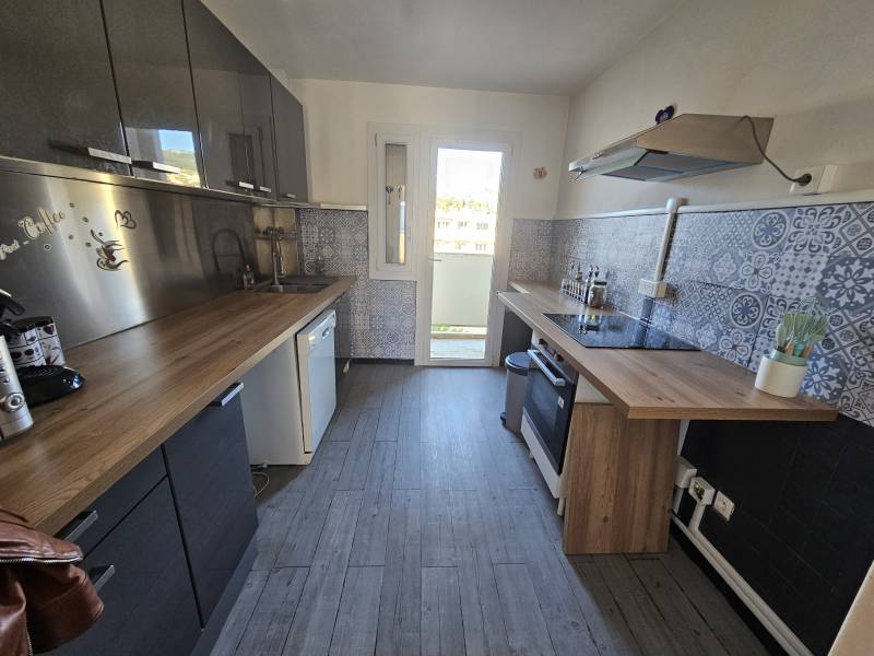 Location appartement t3 avec balcon avec Ollioules