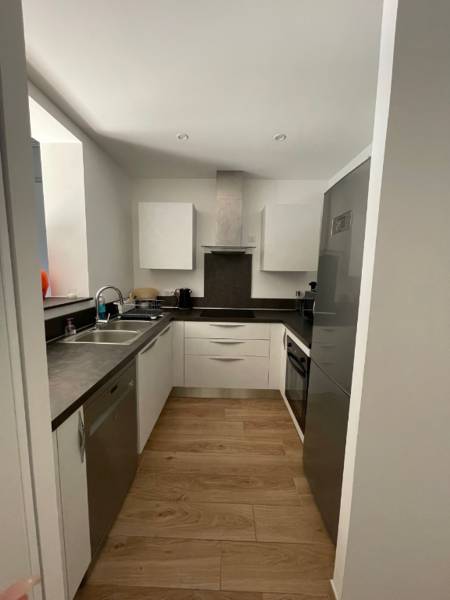 Location appartement de type trois avec une place de stationnement privative dans une résidence de fracture récente