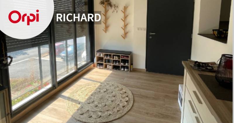 Location appartement de type trois avec une place de stationnement privative dans une résidence de fracture récente