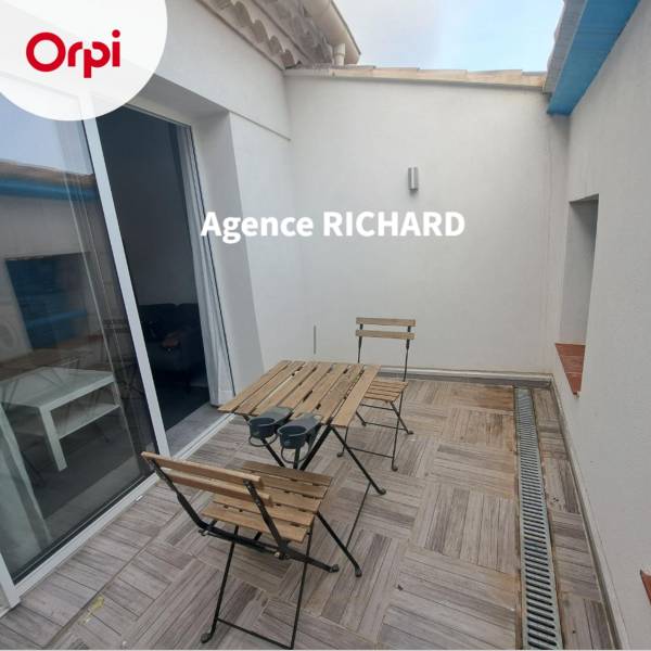 Location appartement deux pièces meublé avec terrasse à Ollioules