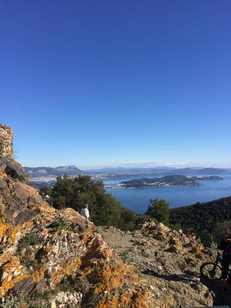Vivre à deux pas de la forêt de Janas avec Orpi RICHARD