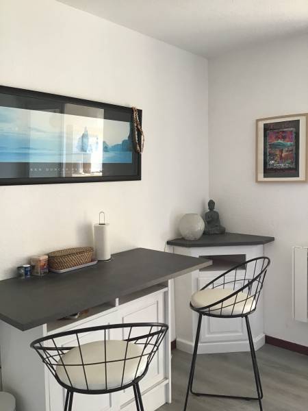 Location studio avec loggia et place de parking à Saint Mandrier