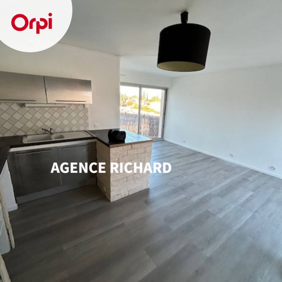 location Appartement T2 six fours les plages