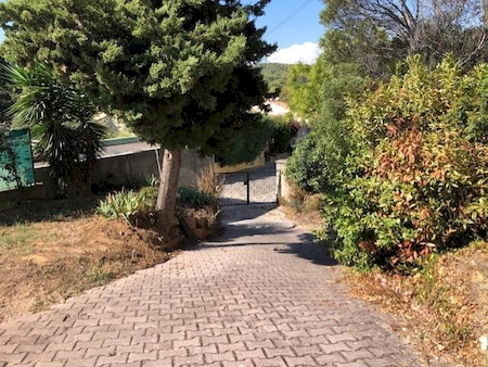 Bas de villa à louer de 95m2 Six-Fours  