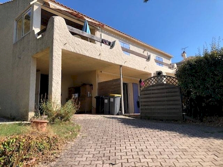 Bas de villa à louer de 95m2 Six-Fours  