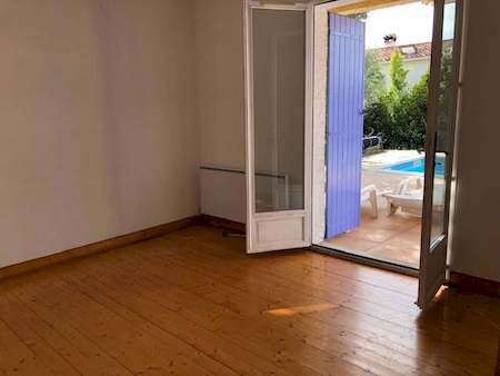 Bas de villa à louer de 95m2 Six-Fours  