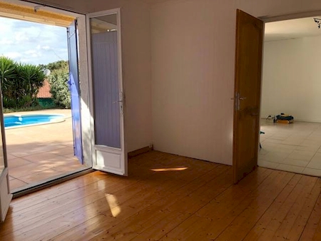 Bas de villa à louer de 95m2 Six-Fours  