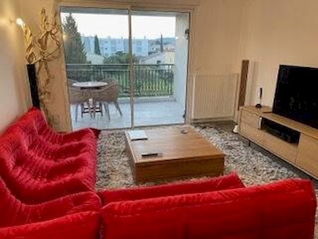 Appartement à louer SIX FOURS LES PLAGES  