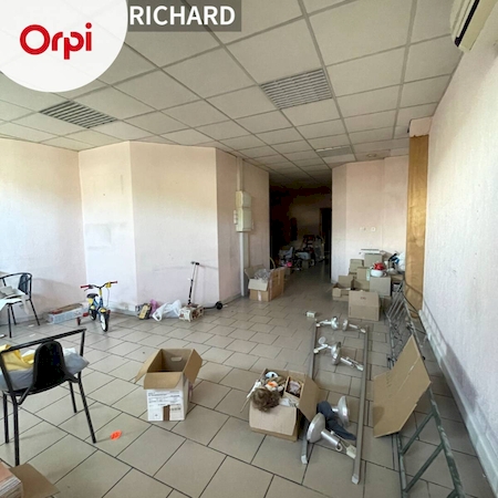 Local commercial 200m2 SIX FOURS LES PLAGES  