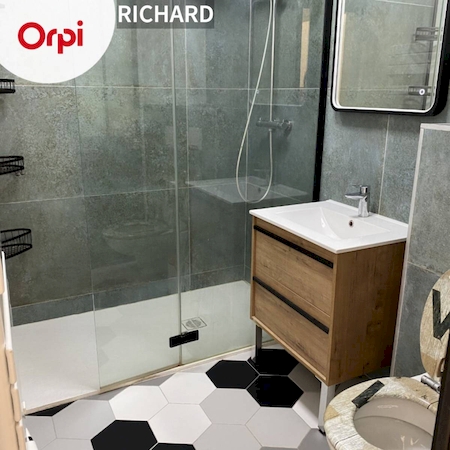 Appartement à louer 50m2 SIX FOURS LES PLAGES  