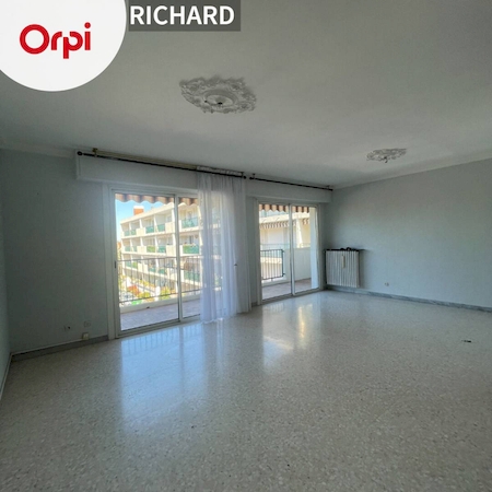 Appartement à louer 85m2 TOULON  