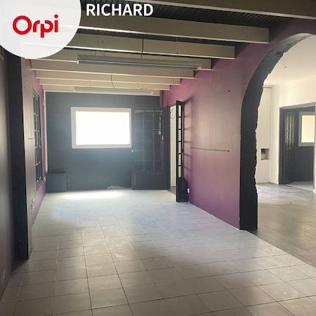 Local commercial professionnel 80m2 SIX FOURS LES PLAGES  