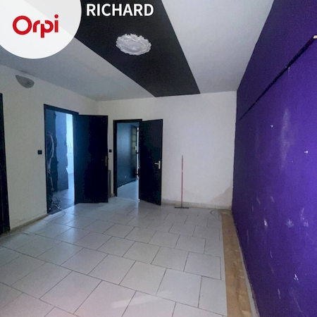 Local commercial professionnel 80m2 SIX FOURS LES PLAGES  