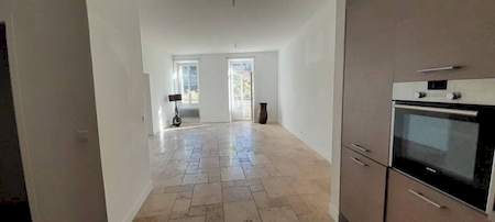 Location appartement T3 avec cave et balcon à SIX FOURS LES PLAGES  