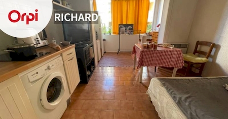 Appartement à louer SIX FOURS LES PLAGES  