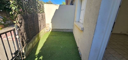 Location appartement T3 avec balcon et parking OLLIOULES  