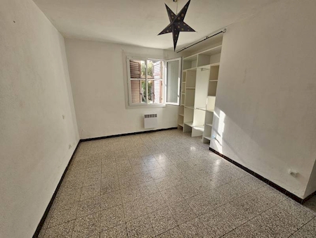 Appartement à louer 45m2 OLLIOULES  