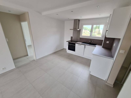 Location appartement T3 neuf 62m2 à 10 mn du centre à Sanary sur mer  