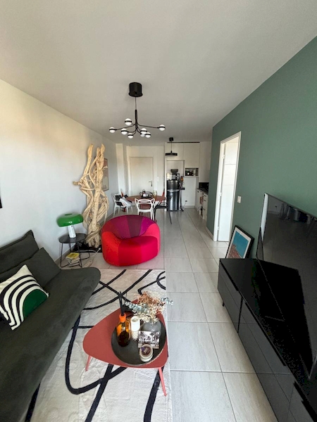 Appartement de 45 m2 avec une chambre à coucher SIX FOURS LES PLAGES  