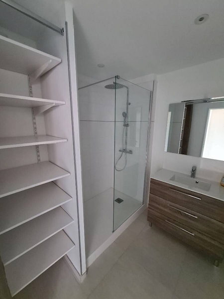 Location appartement T3 neuf 62m2 à 10 mn du centre à Sanary sur mer  