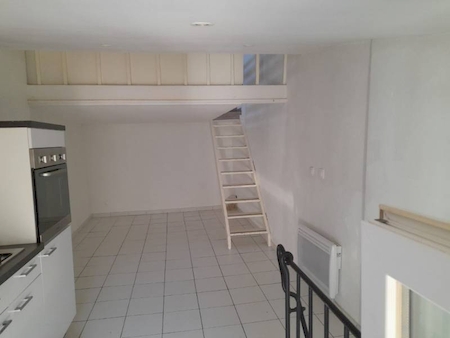 Appartement en duplex à louer de 25m2 dans un cadre campagne à EVENOS  