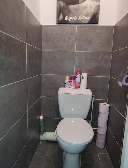 Location appartement T2 avec balcon et cave à Toulon  