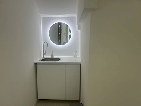 Bien commercial SIX FOURS LES PLAGES  