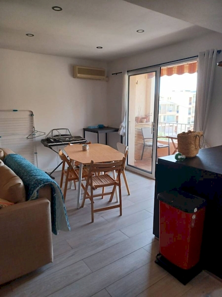Appartement de 69 m2 avec 2 chambres à coucher SIX FOURS LES PLAGES  