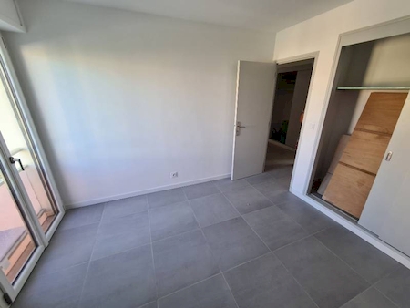 Appartement à louer 60m2 SIX FOURS LES PLAGES  