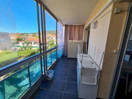 Appartement meublé à louer 60m2 avec parking et cave SIX FOURS LES PLAGES  