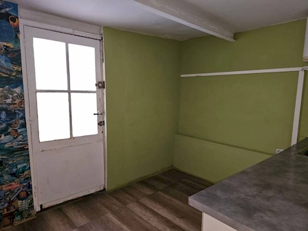 Local commercial 30m2 OLLIOULES  