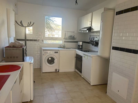 Appartement à louer à 750€ de 55m2 SIX FOURS LES PLAGES  