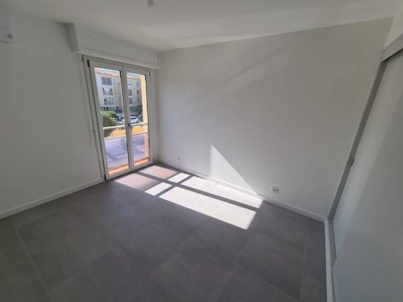 Appartement t3 à louer de 60m2 Six-Fours  