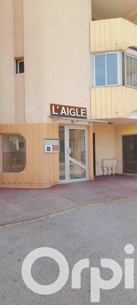 Appartement à louer 1 pièce 33 m2 à Toulon en centre ville avec balcon