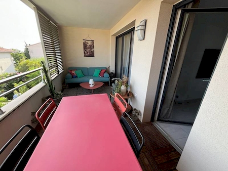 Appartement de 45 m2 avec une chambre à coucher SIX FOURS LES PLAGES  