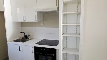 appartement studio/T1 SIX FOURS  