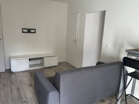 T2 MEUBLÉ LA SEYNE SUR MER  